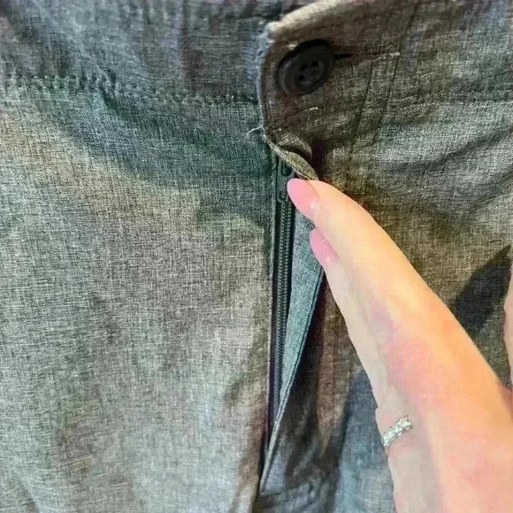 Ben Hogan men’s flat front golf pants size 38/32, EUC, see photos, slacks gray - Picture 5 of 6